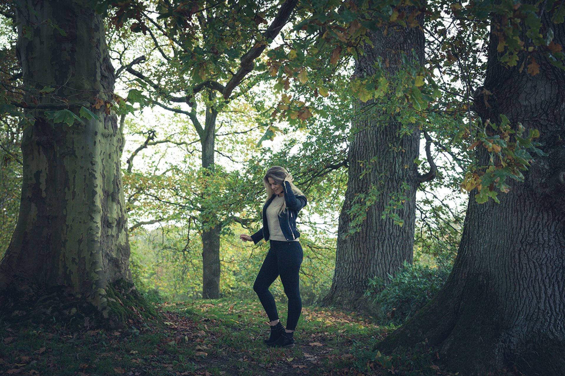Herbst Fotoshooting im Wald